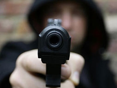 Δύο ληστείες σε δέκα λεπτά